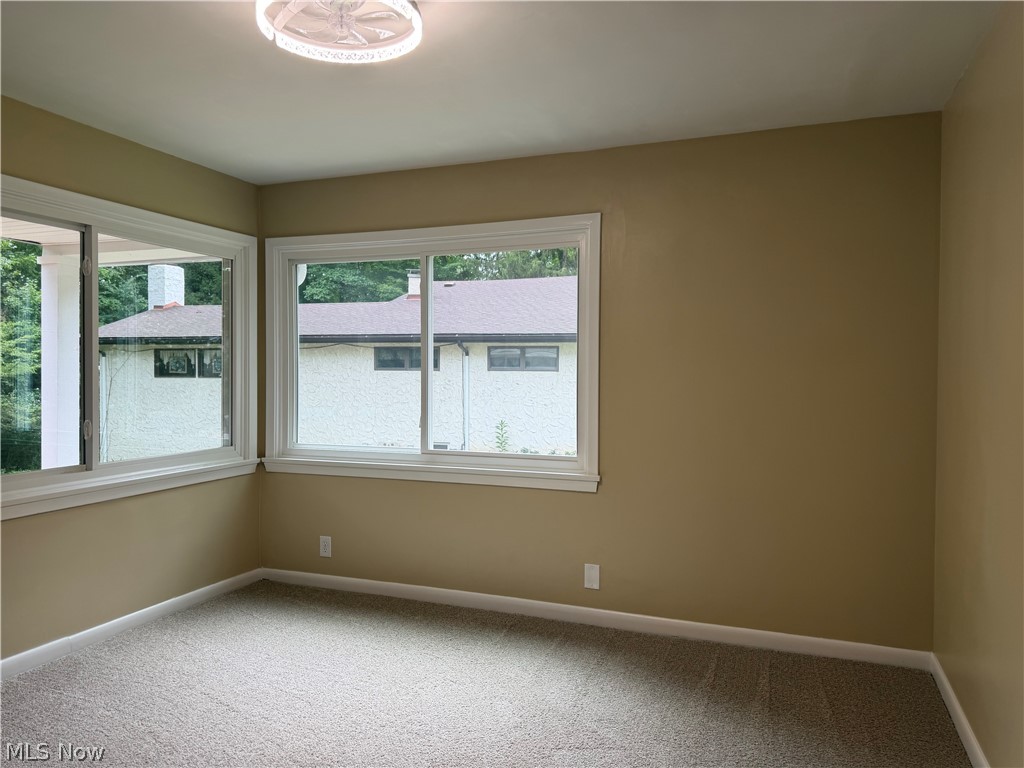 2120 Arms Drive Girard OH 44420
