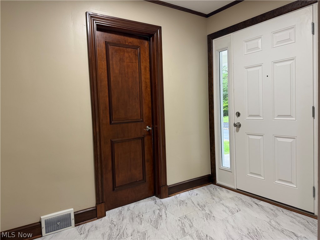 2120 Arms Drive Girard OH 44420