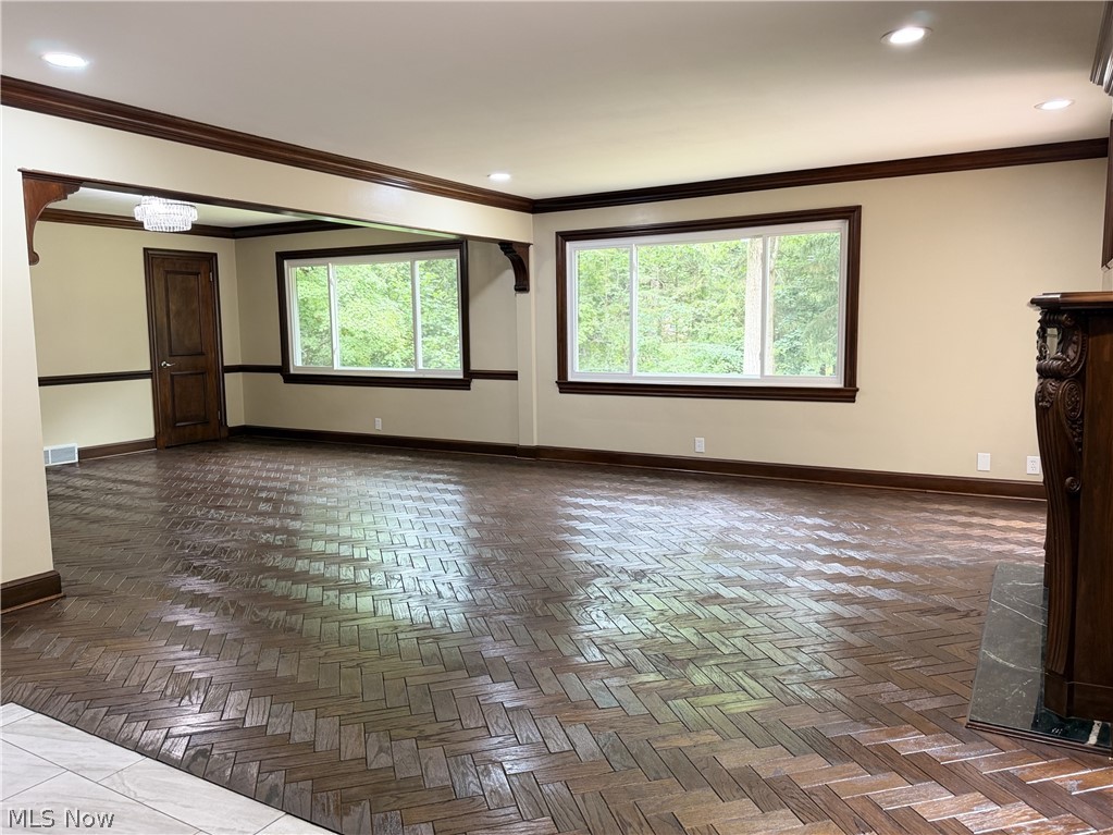 2120 Arms Drive Girard OH 44420