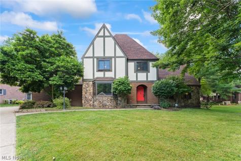 7739 Starcliff Avenue NW North Canton OH 44720