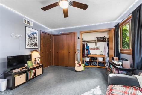 7739 Starcliff Avenue NW North Canton OH 44720