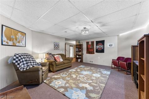 7739 Starcliff Avenue NW North Canton OH 44720
