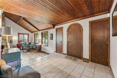 7739 Starcliff Avenue NW North Canton OH 44720