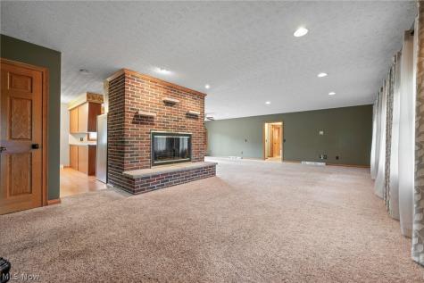 8035 High Mill Avenue NW Canal Fulton OH 44614