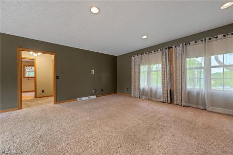 8035 High Mill Avenue NW Canal Fulton OH 44614