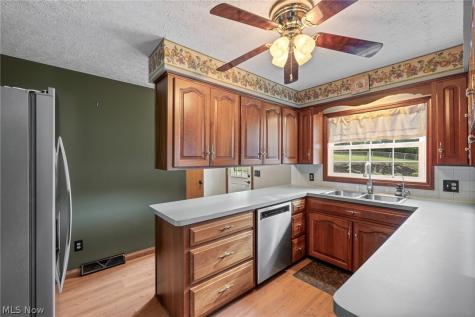8035 High Mill Avenue NW Canal Fulton OH 44614