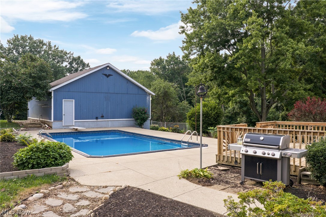 8035 High Mill Avenue NW Canal Fulton OH 44614