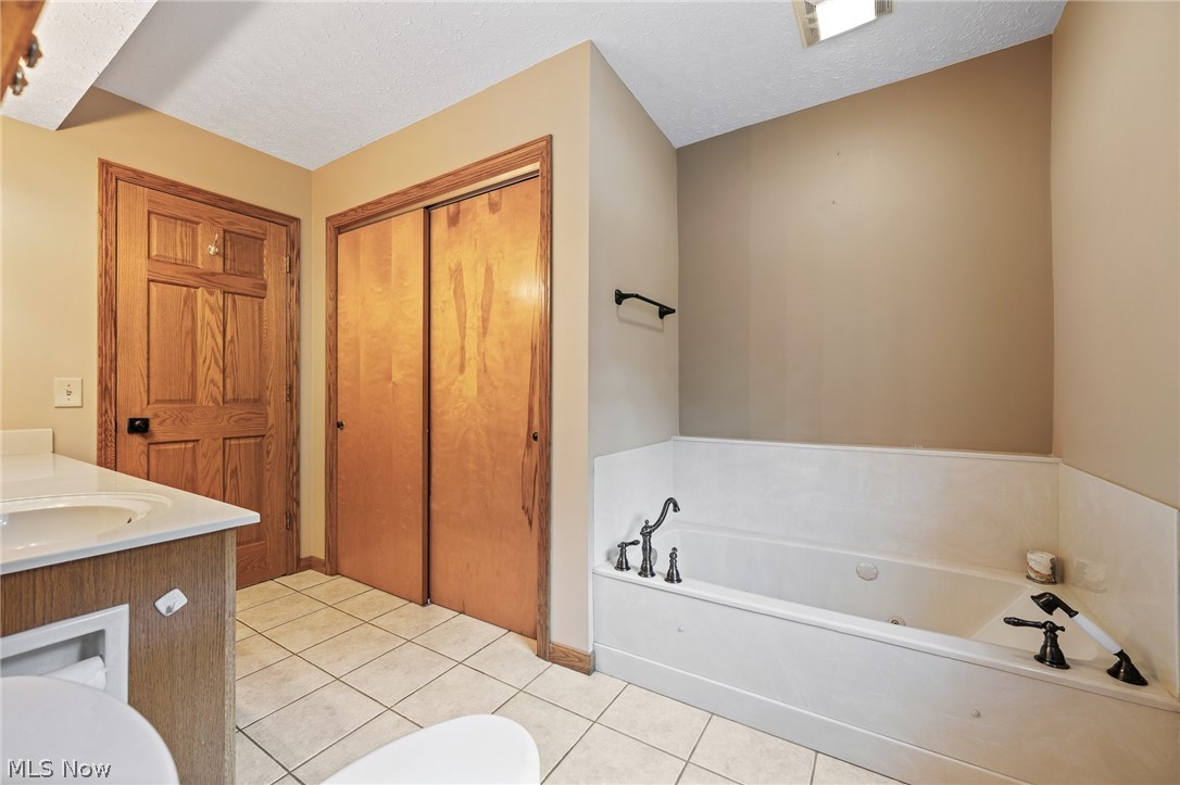 8035 High Mill Avenue NW Canal Fulton OH 44614