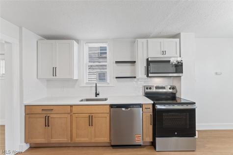 3363 W 136th Street Cleveland OH 44111
