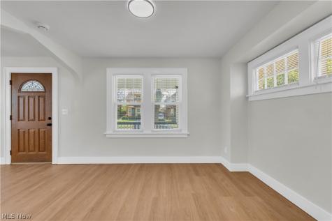 3363 W 136th Street Cleveland OH 44111