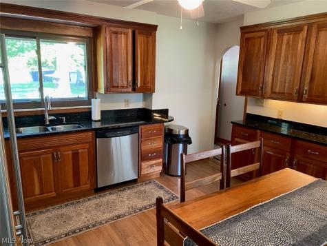 6430 Columbia Road Olmsted Falls OH 44138