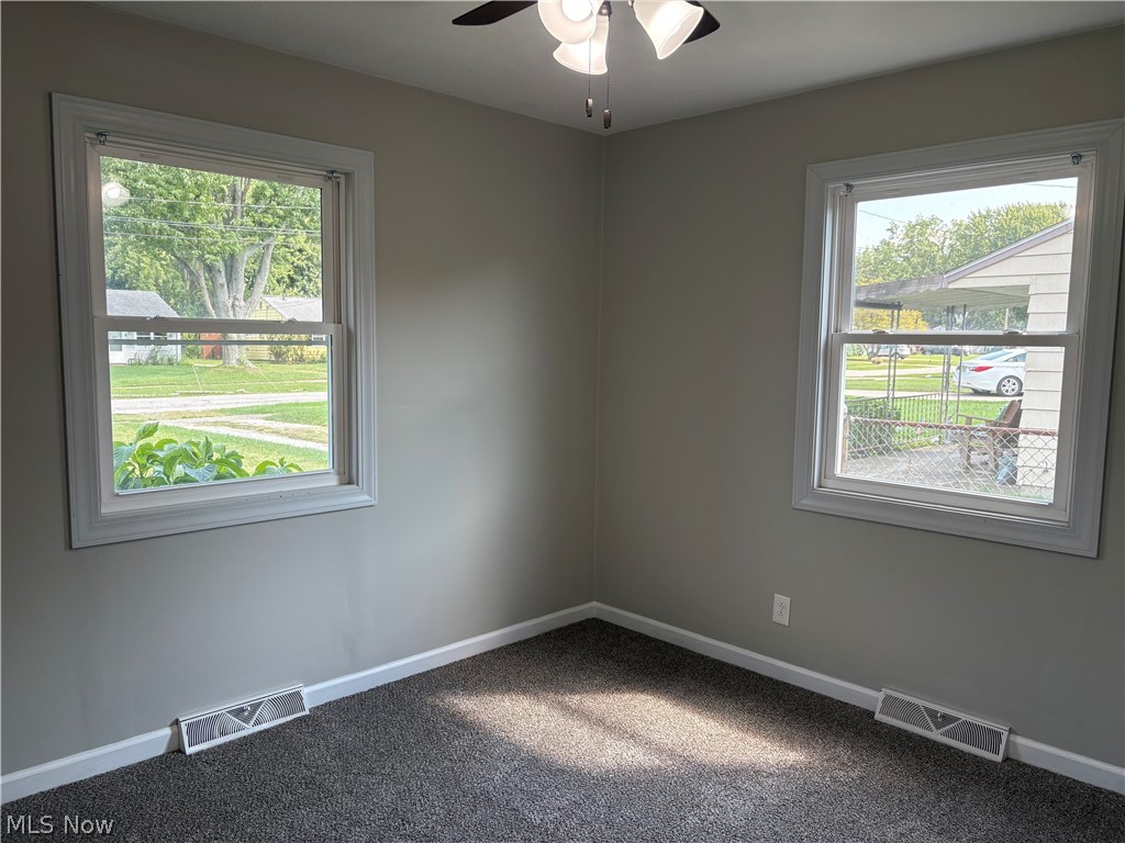 912 East Drive Sheffield Lake OH 44054