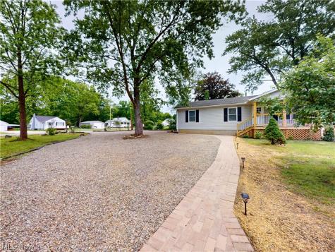 3264 Grenfall Road Norton OH 44203
