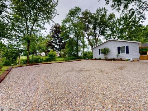 3264 Grenfall Road Norton OH 44203