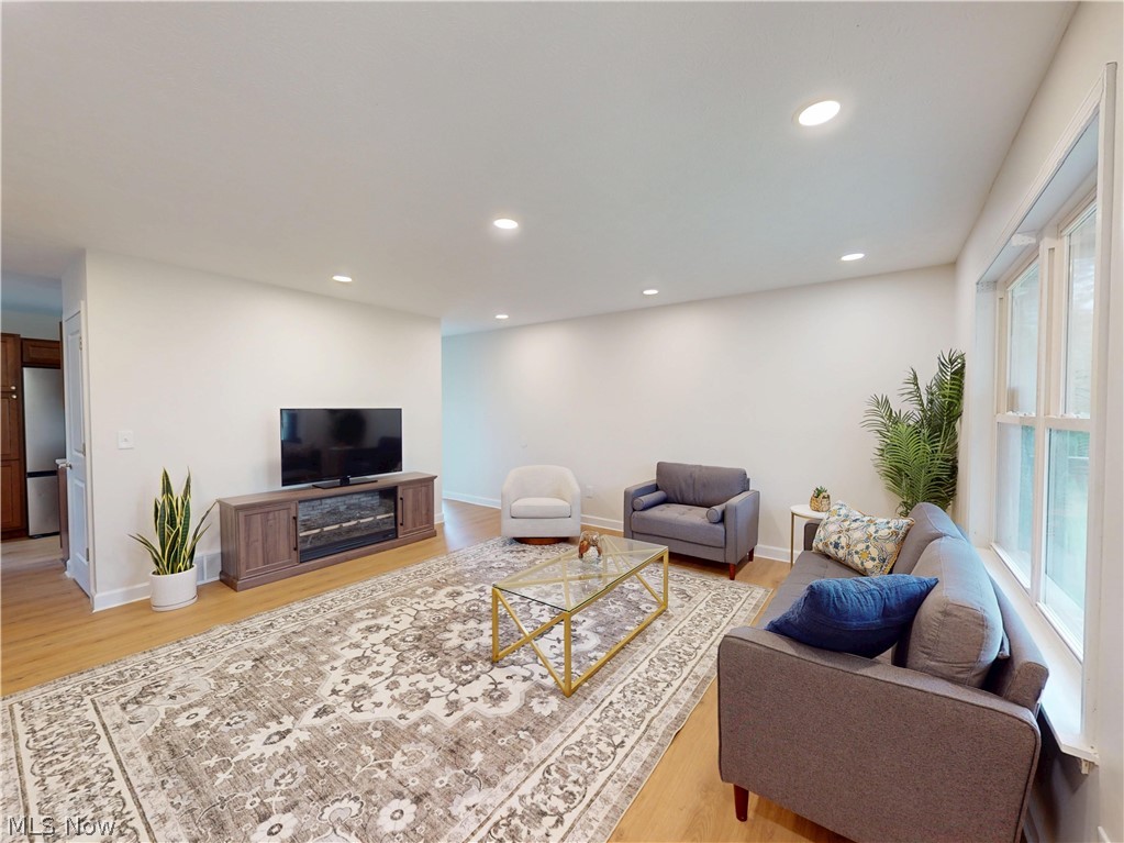 3264 Grenfall Road Norton OH 44203
