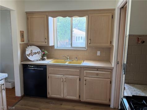 4722 Beechgrove Avenue Garfield Heights OH 44125
