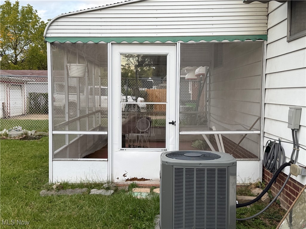 4722 Beechgrove Avenue Garfield Heights OH 44125