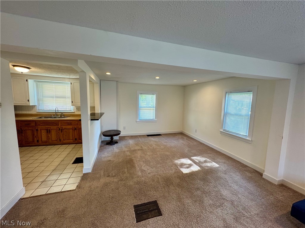6136 Lake Road W Ashtabula OH 44004