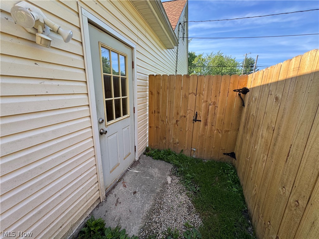 6136 Lake Road W Ashtabula OH 44004
