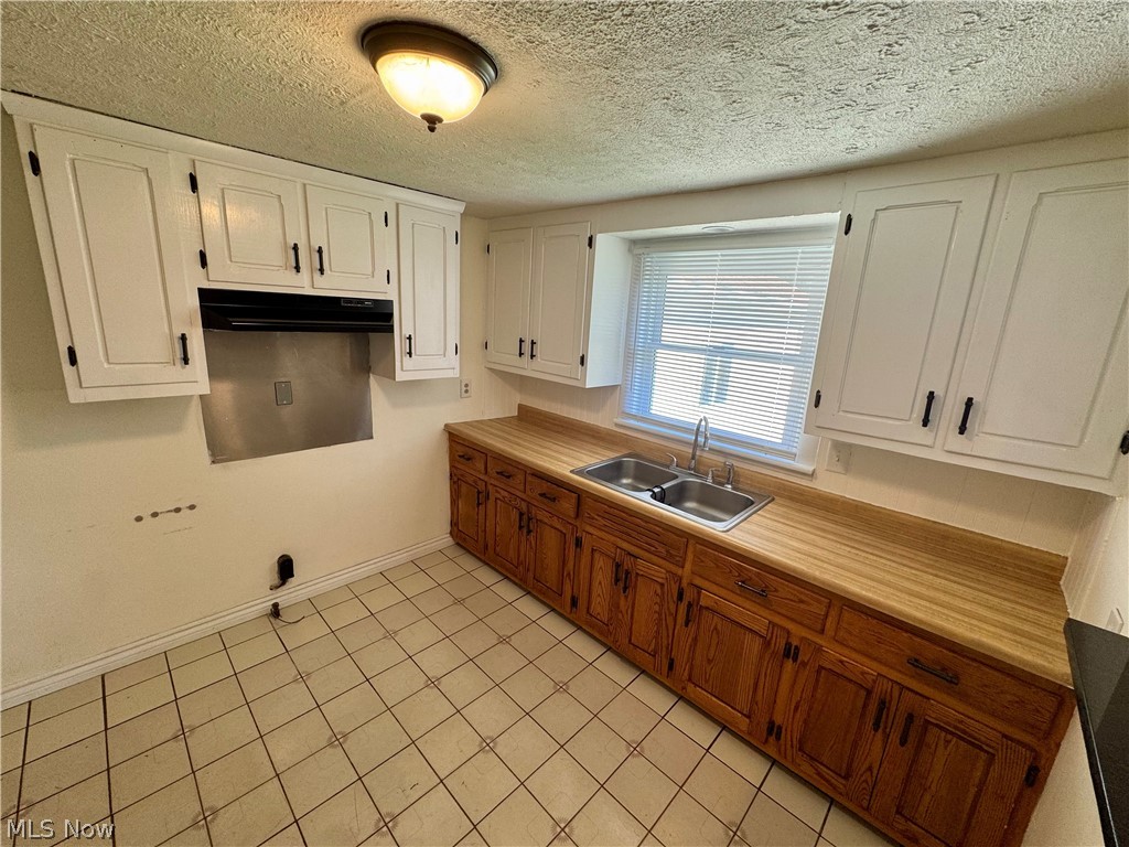 6136 Lake Road W Ashtabula OH 44004