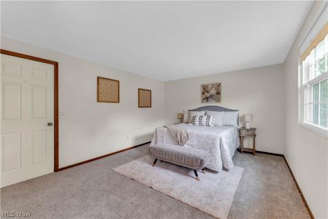 47 Southwick Drive Bedford OH 44146