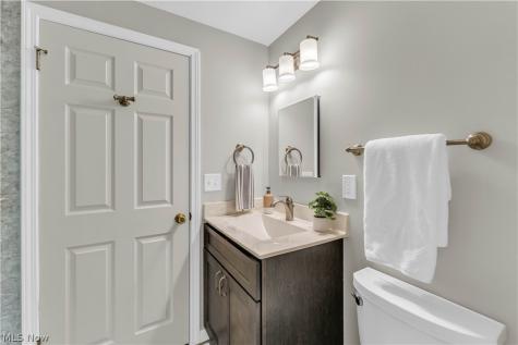 47 Southwick Drive Bedford OH 44146