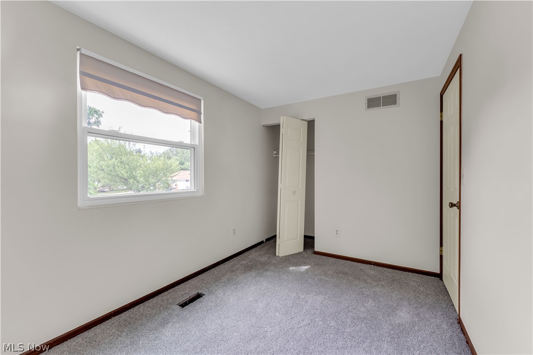 47 Southwick Drive Bedford OH 44146