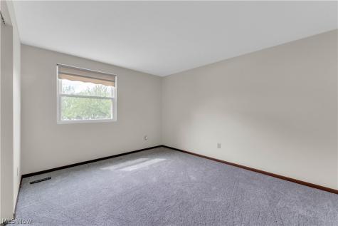 47 Southwick Drive Bedford OH 44146