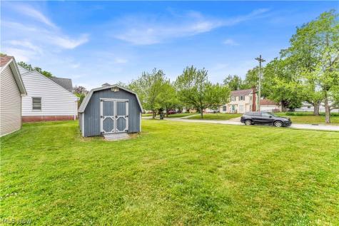 47 Southwick Drive Bedford OH 44146