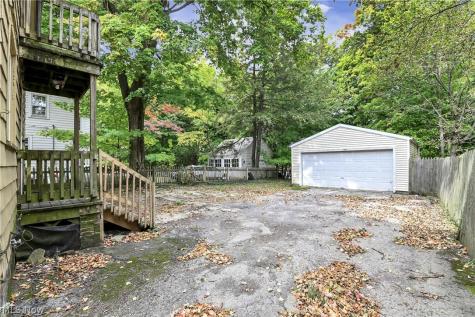 3967 Bluestone Road Cleveland Heights OH 44121