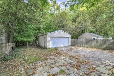 3967 Bluestone Road Cleveland Heights OH 44121