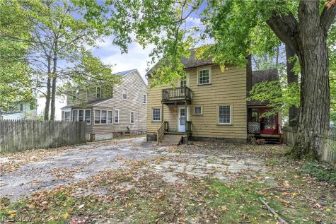 3967 Bluestone Road Cleveland Heights OH 44121