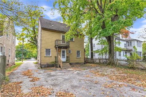 3967 Bluestone Road Cleveland Heights OH 44121