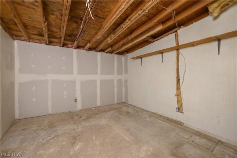 1266 E 102nd Street Cleveland OH 44108