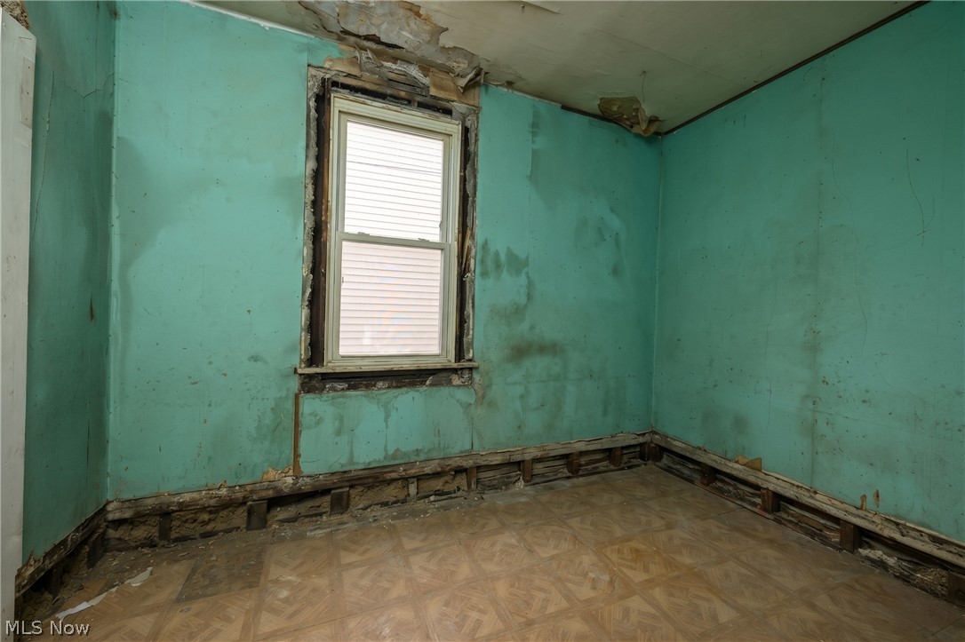 1266 E 102nd Street Cleveland OH 44108