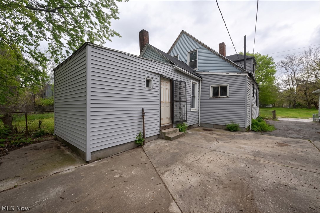 1266 E 102nd Street Cleveland OH 44108