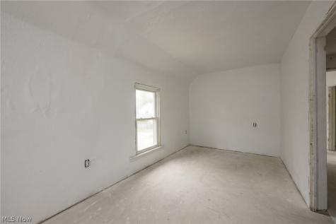 1266 E 102nd Street Cleveland OH 44108