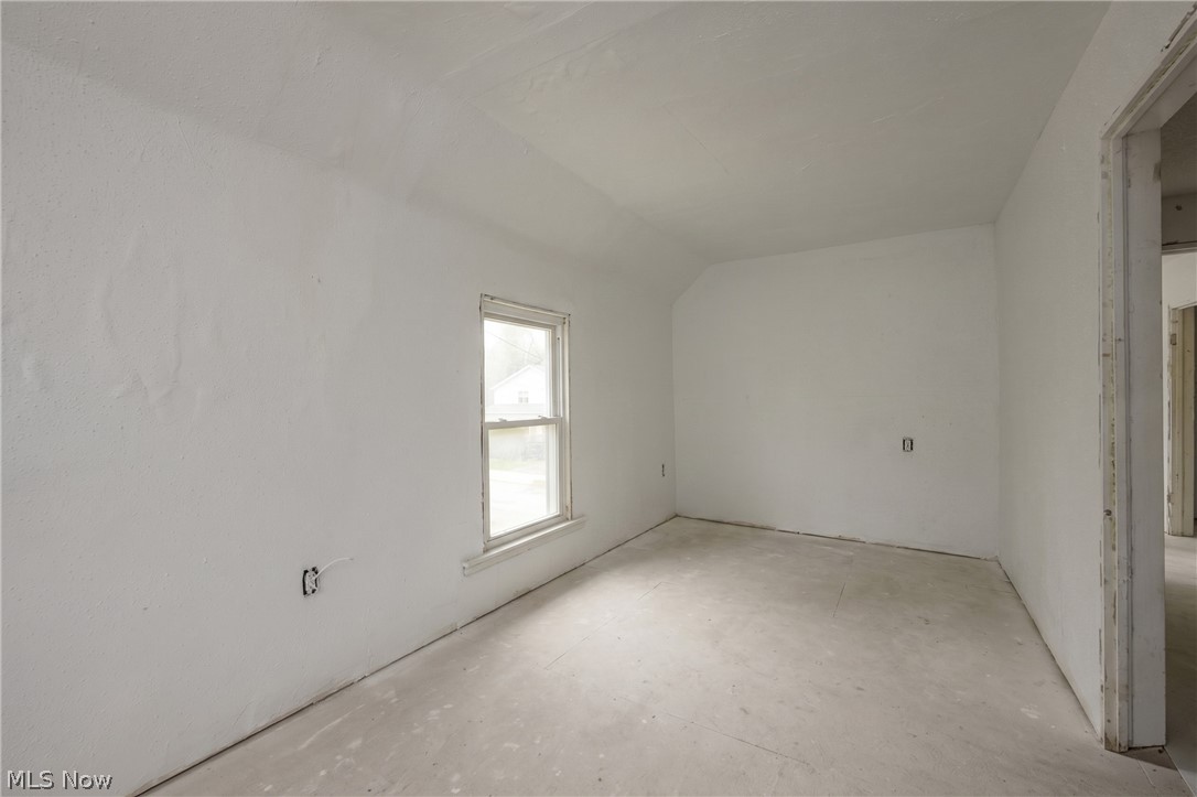 1266 E 102nd Street Cleveland OH 44108