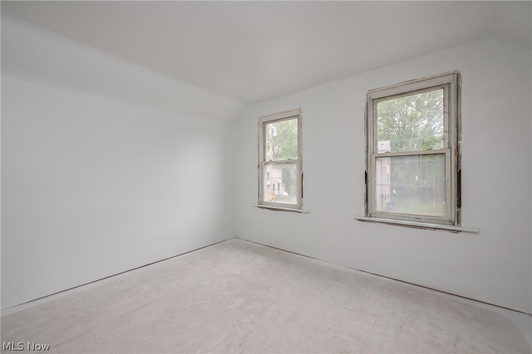 1266 E 102nd Street Cleveland OH 44108