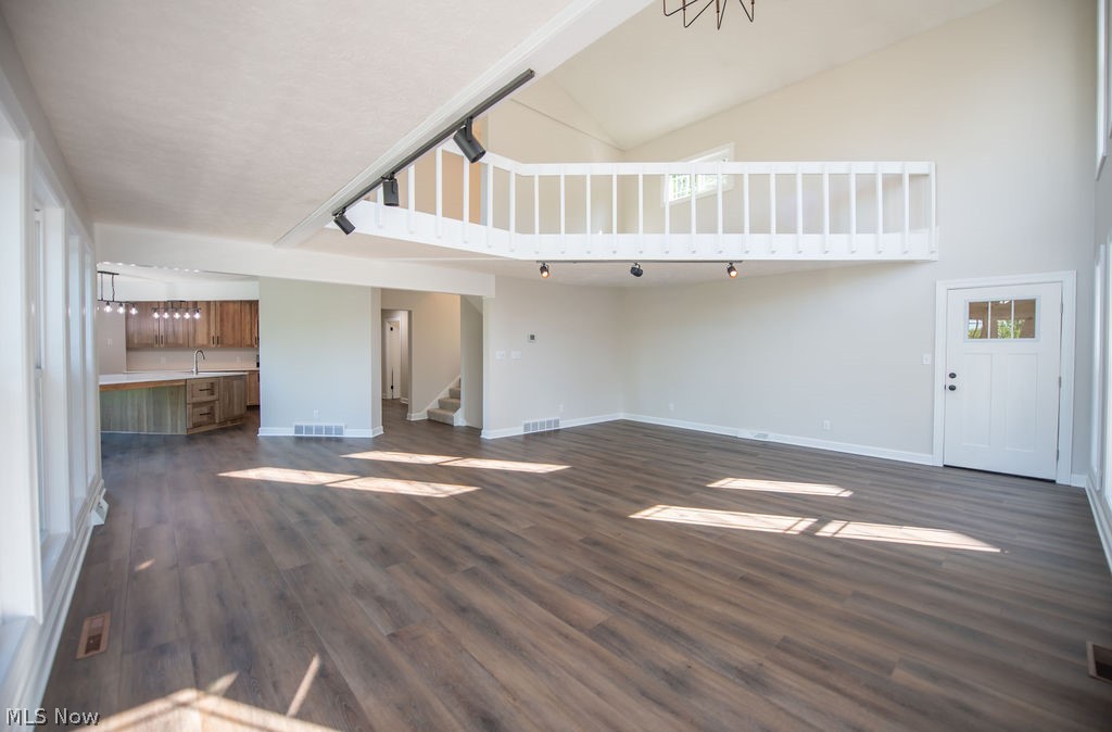 5234 Ribbon Road SW Bowerston OH 44695