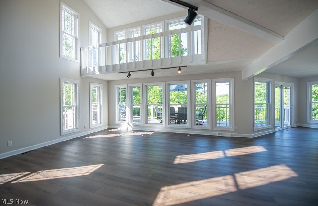5234 Ribbon Road SW Bowerston OH 44695