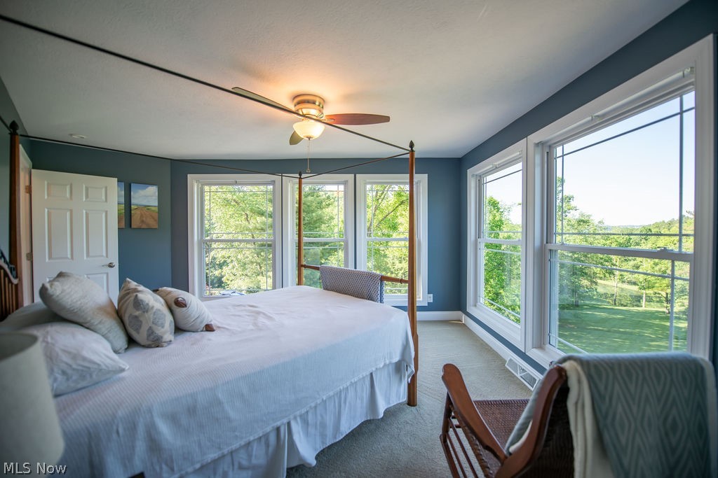 5234 Ribbon Road SW Bowerston OH 44695