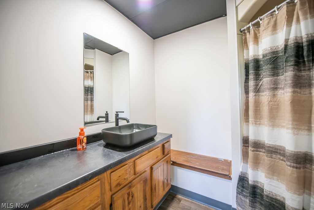 5234 Ribbon Road SW Bowerston OH 44695