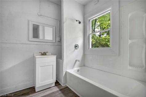 3257 E 140th Street Cleveland OH 44120