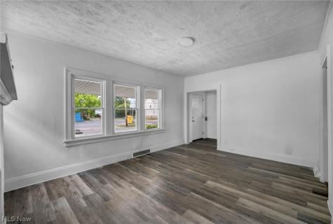 3257 E 140th Street Cleveland OH 44120