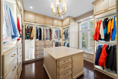 5400 Valley Parkway Brecksville OH 44141