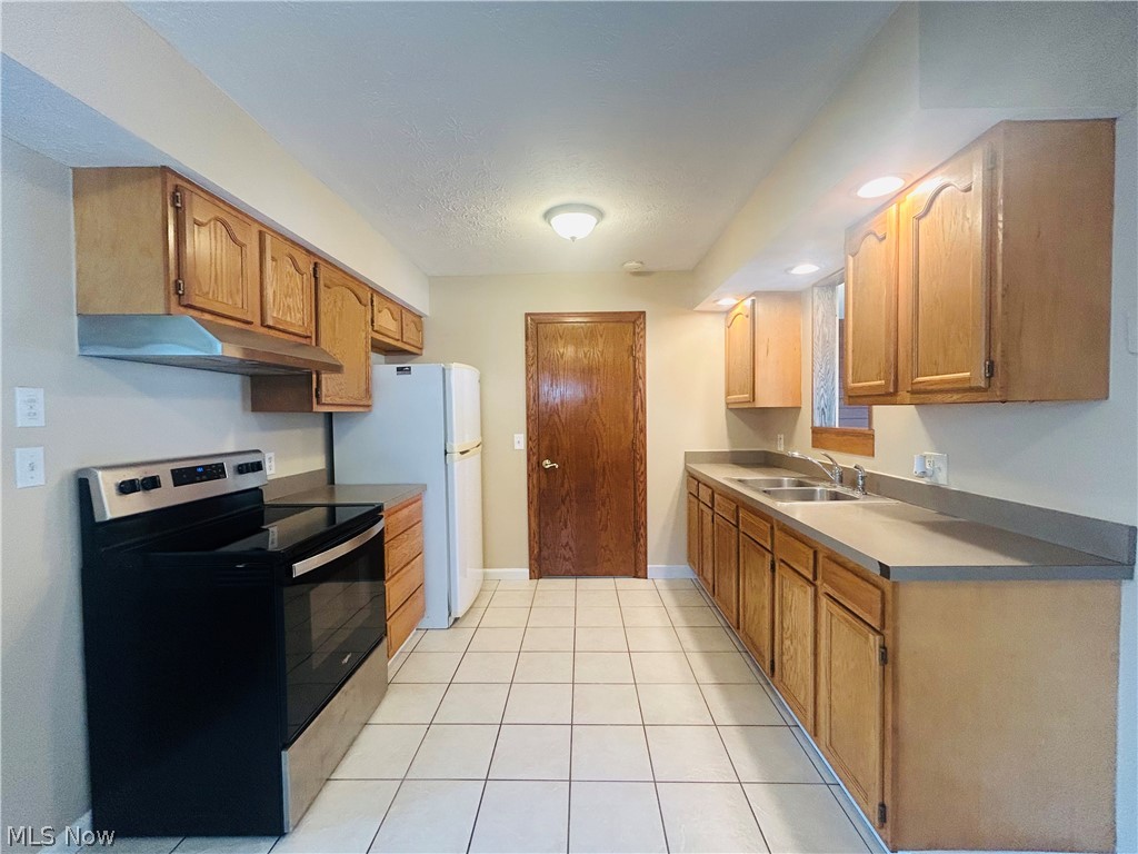 9849 Bright Drive Windham OH 44288