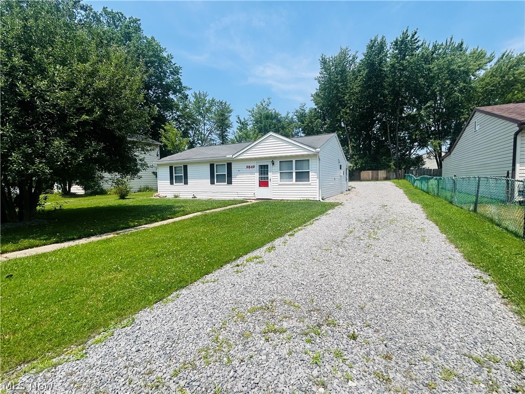 9849 Bright Drive Windham OH 44288