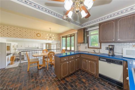 24390 Fairmount Boulevard Beachwood OH 44122