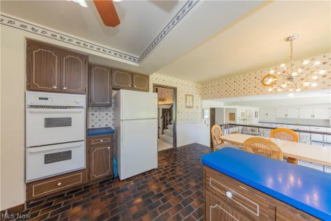 24390 Fairmount Boulevard Beachwood OH 44122